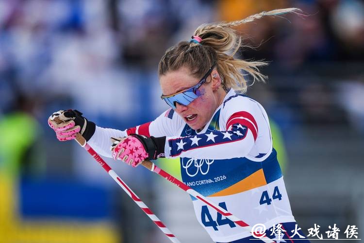 越野滑雪女子10公里自由技术间隔出发 卡尔松夺冠 越野滑雪女子10公里自由技术间隔出发 卡尔松夺冠