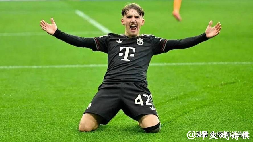 17岁小将卡尔欧冠4场3球 拜仁3-1逆转葡萄牙体育